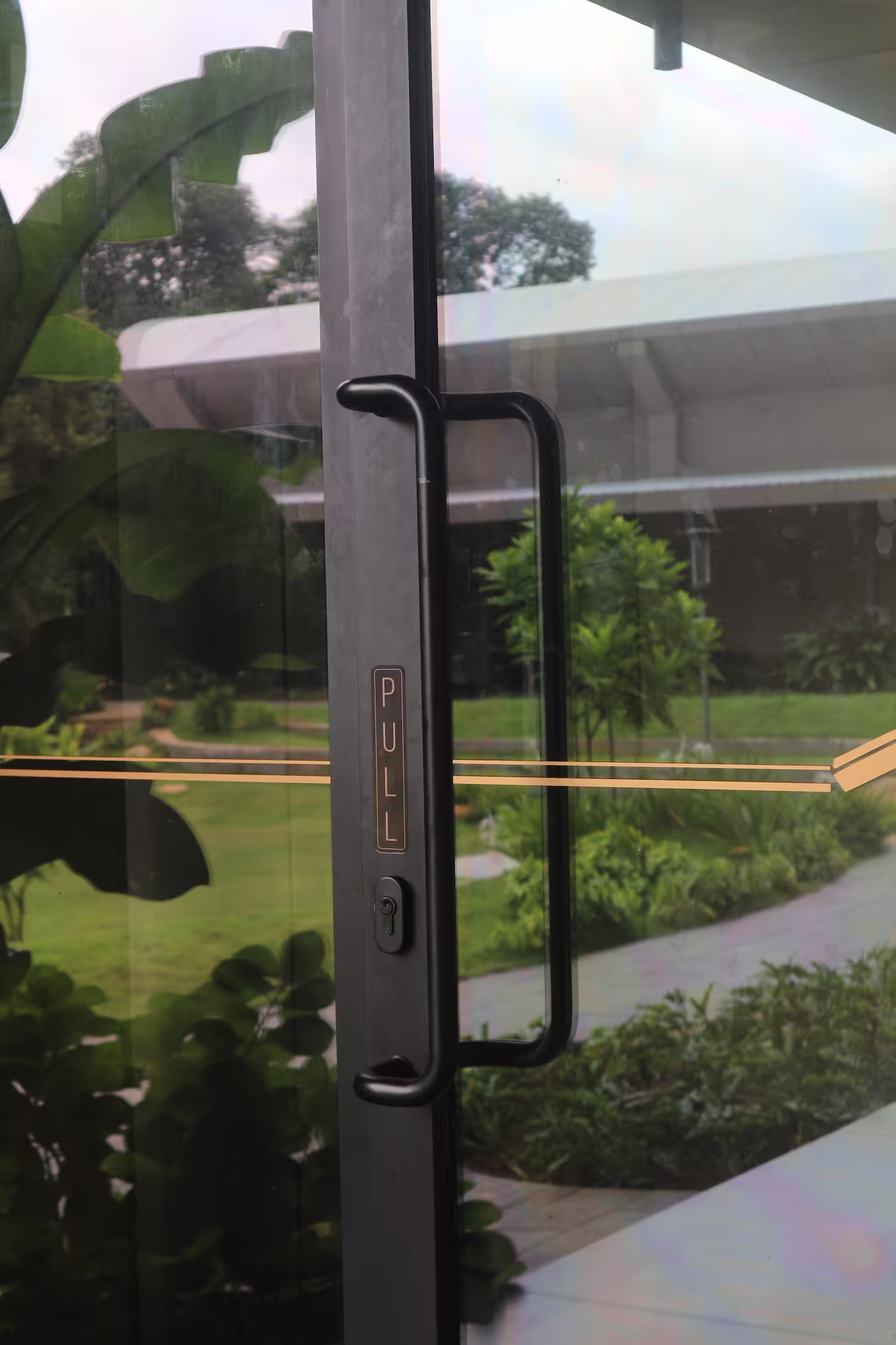 Pull Handle